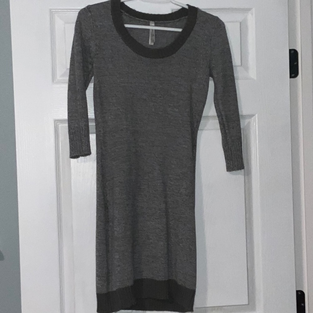 Gray 3/4 sleeve tunic